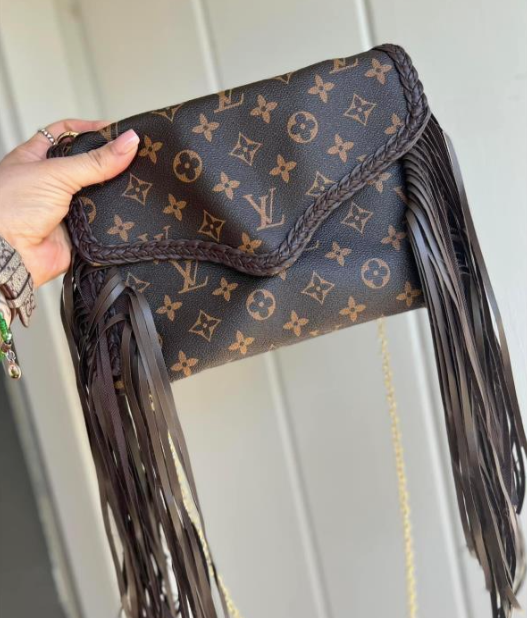 Fringe Clutch Faux LV