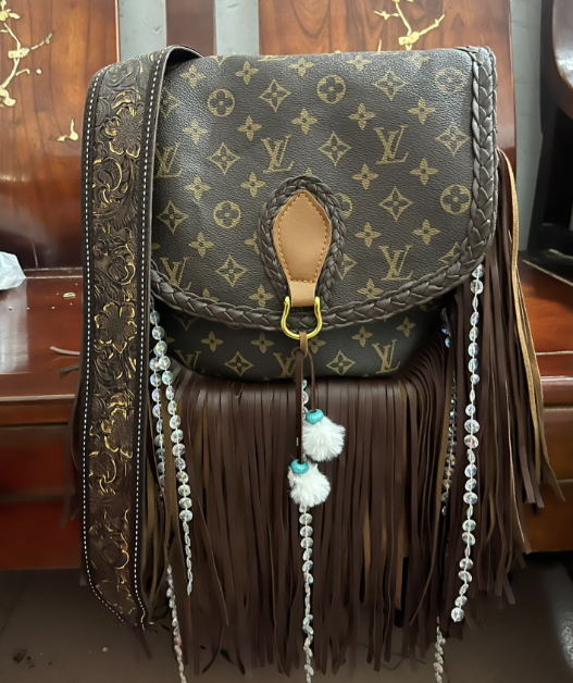 White Turquoise LV faux